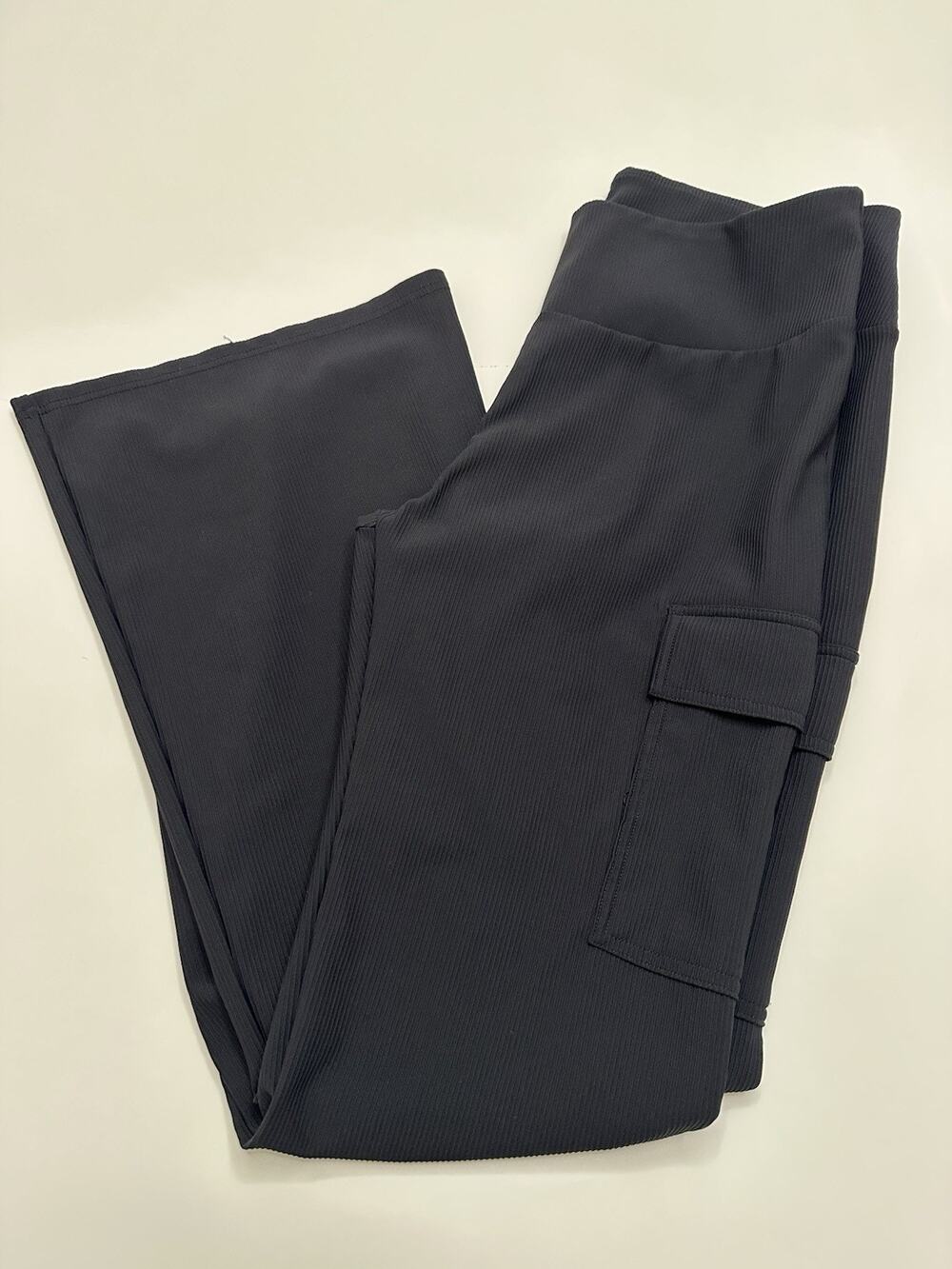 StretchTheRules Women’s XL Black Ribbed Flare Leggings Cargo Pocket Yoga Pants